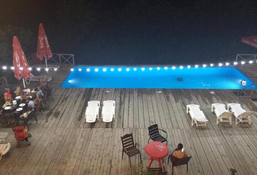 پانسیون Guest House Marani