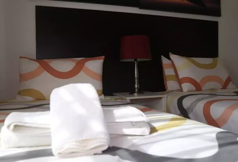 Majatalo Roba Monakedi Guest Lodge