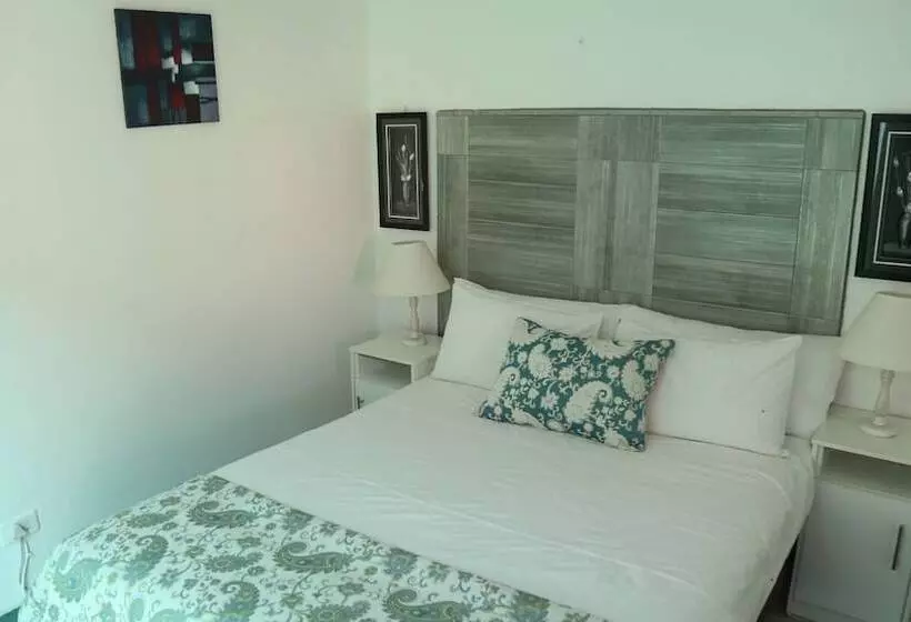 Majatalo Roba Monakedi Guest Lodge