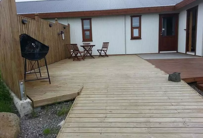 پانسیون Skálinn Between Gullfoss And Geysir – Myrkholt Farm