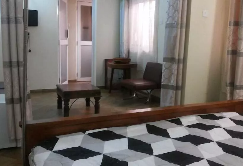 پانسیون The Pagoda