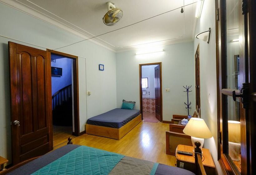 پانسیون Frenchstyled House