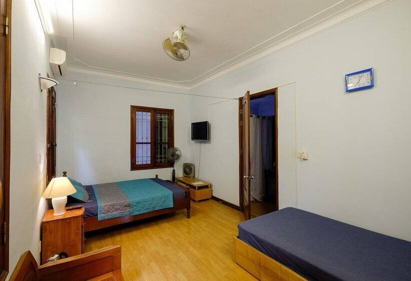 پانسیون Frenchstyled House