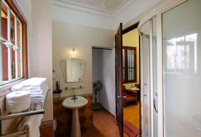 پانسیون Frenchstyled House