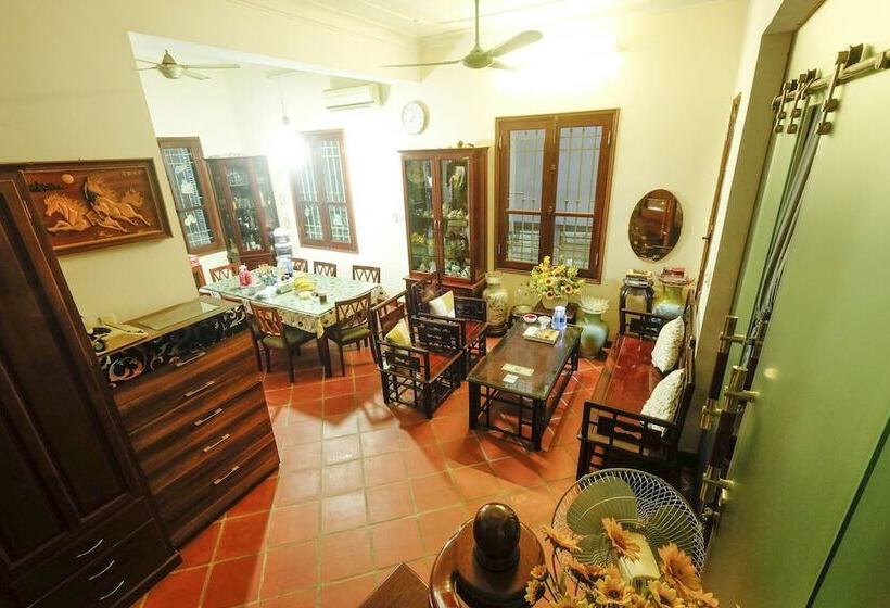 پانسیون Frenchstyled House