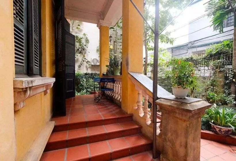 پانسیون Frenchstyled House