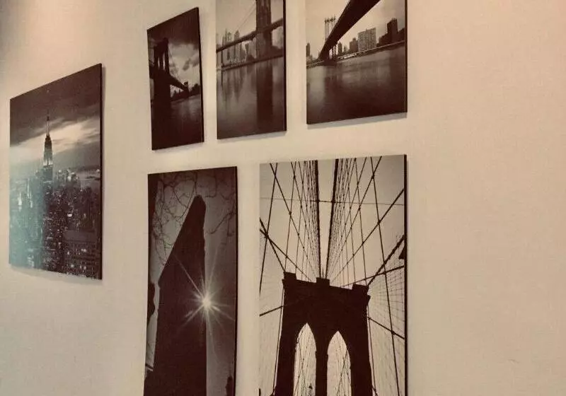 پانسیون Jr House