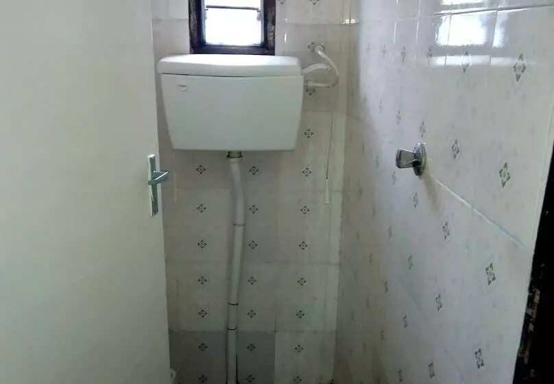 پانسیون Mali Guest House