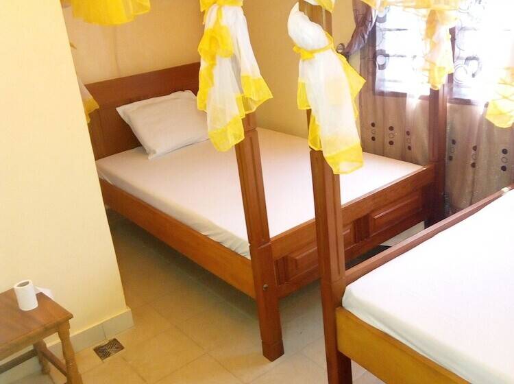 پانسیون Mali Guest House