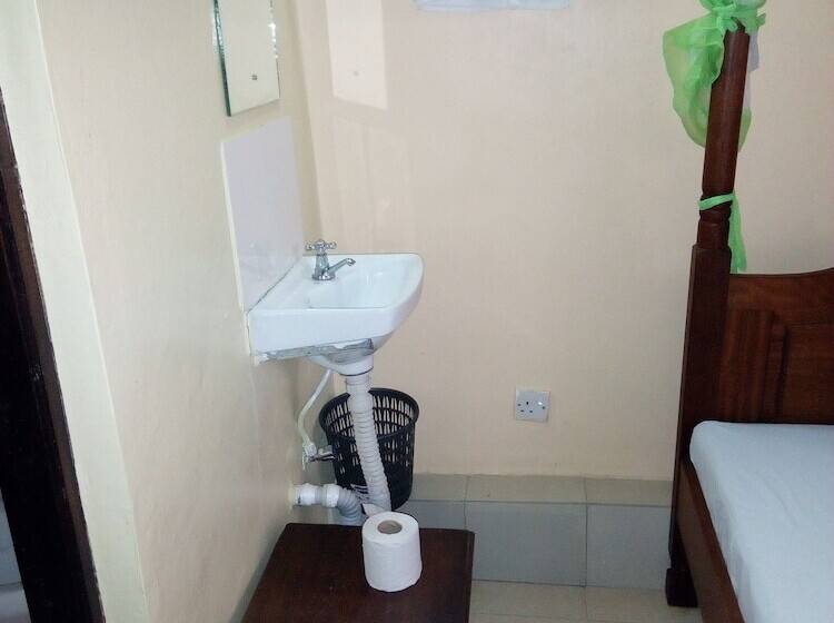 پانسیون Mali Guest House