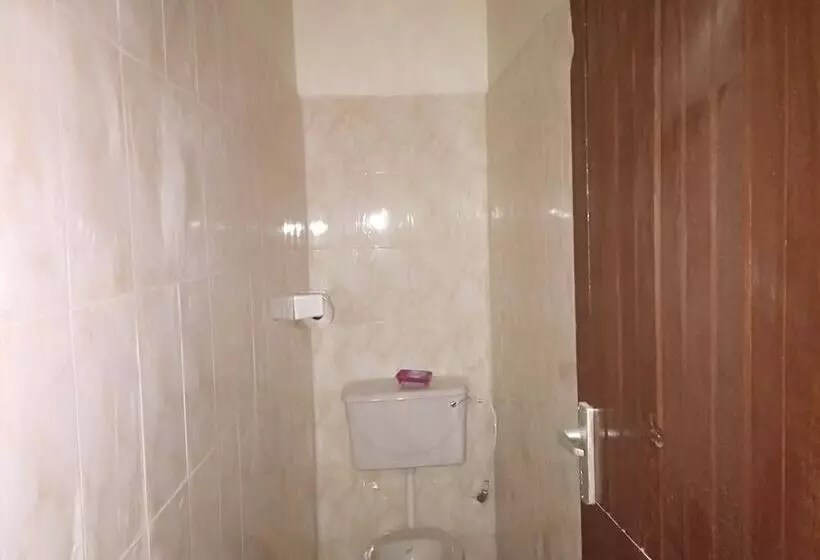 پانسیون Mali Guest House