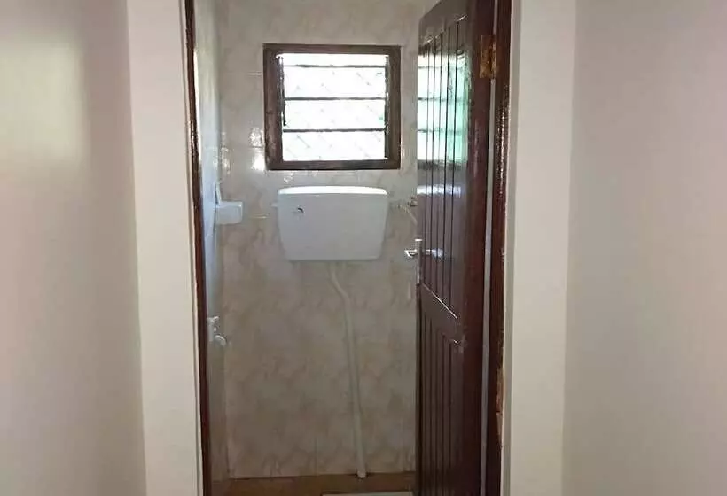 پانسیون Mali Guest House