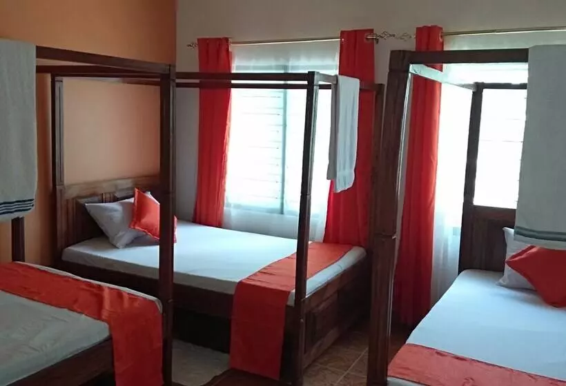 پانسیون Mali Guest House