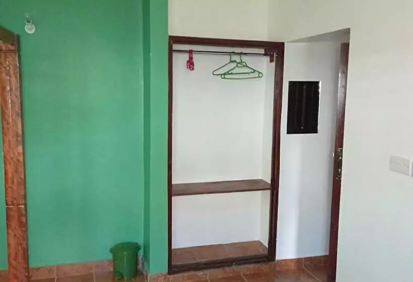 پانسیون Mali Guest House