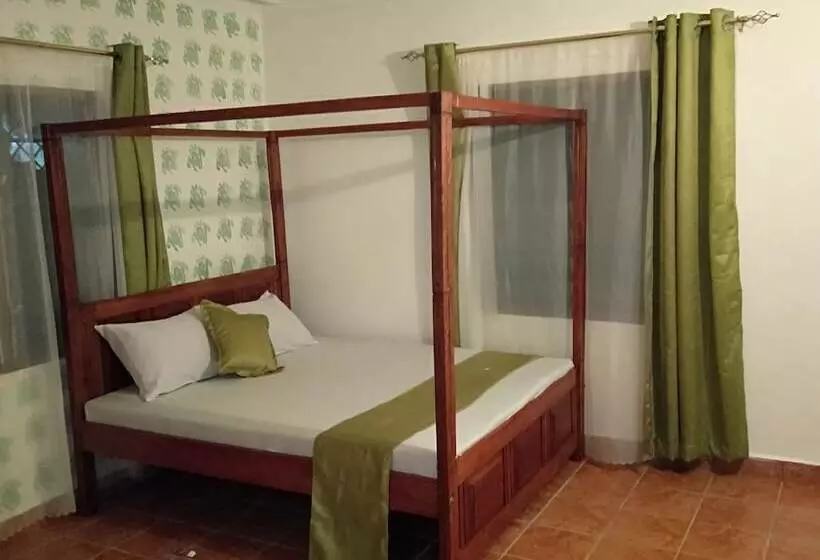 پانسیون Mali Guest House