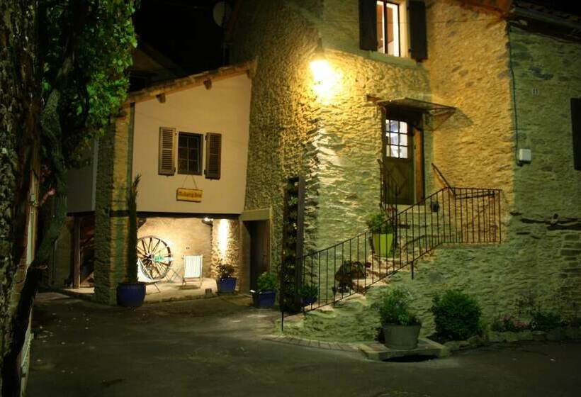 ベッドアンドブレックファースト Chambres D Hôtes Auberg Inn