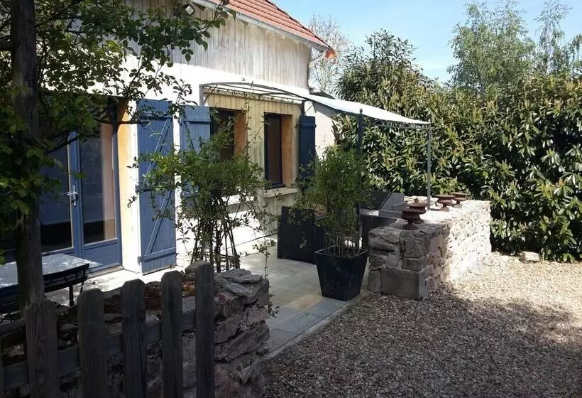 Aamiaismajoitus (B&B) Chambres D Hotes Fontarabier