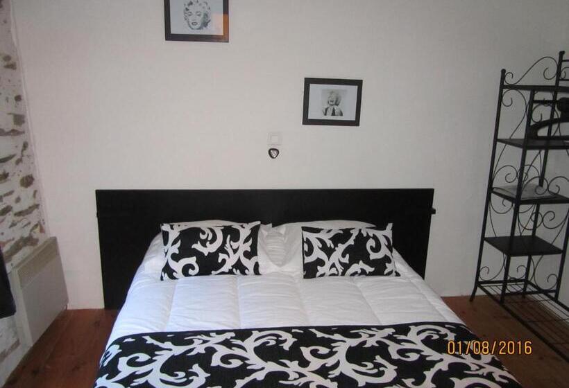 ベッドアンドブレックファースト Chambres D Hôtes Auberg Inn