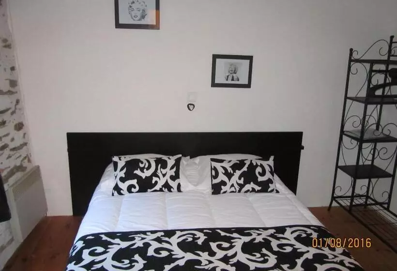 Aamiaismajoitus (B&B) Chambres D Hôtes Auberg Inn