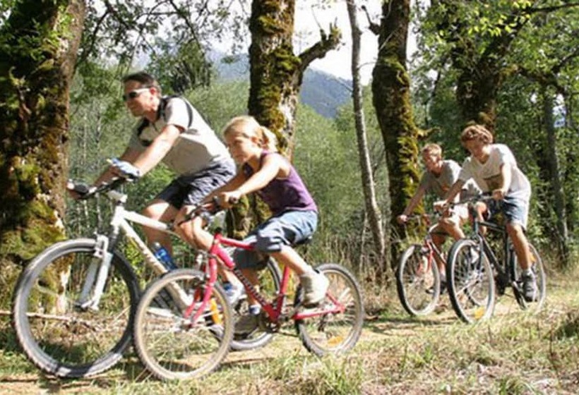 ベッドアンドブレックファースト Chambres D Hôtes Auberg Inn