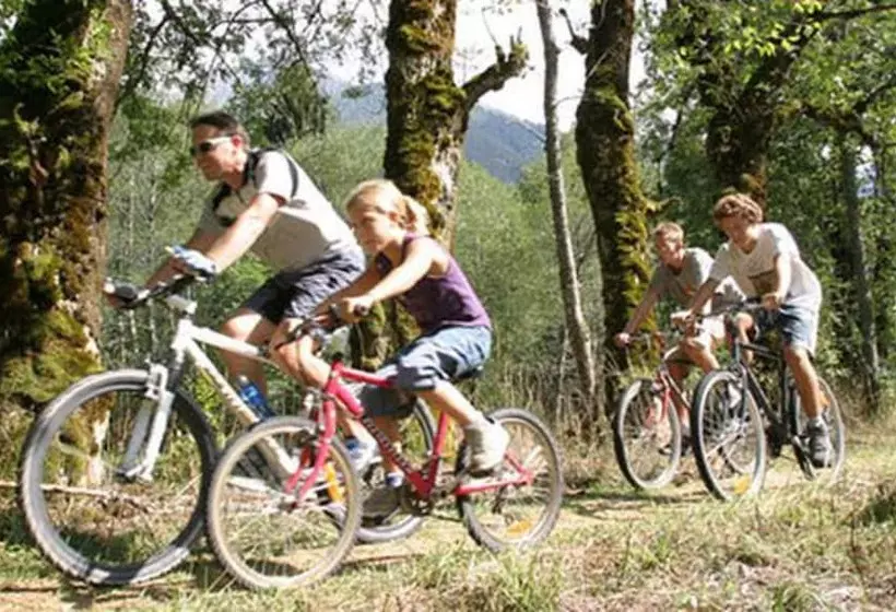 Aamiaismajoitus (B&B) Chambres D Hôtes Auberg Inn