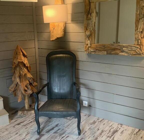 ベッドアンドブレックファースト La Tanière Des Ours