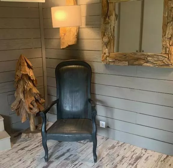 Aamiaismajoitus (B&B) La Tanière Des Ours