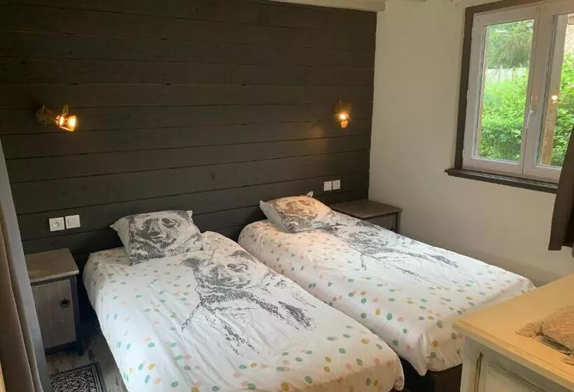 Aamiaismajoitus (B&B) La Tanière Des Ours