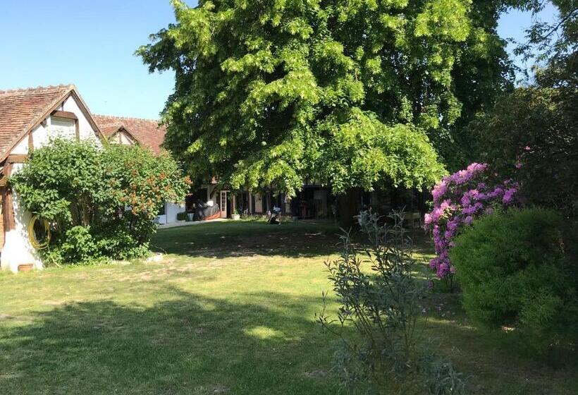 ベッドアンドブレックファースト La Tanière Des Ours