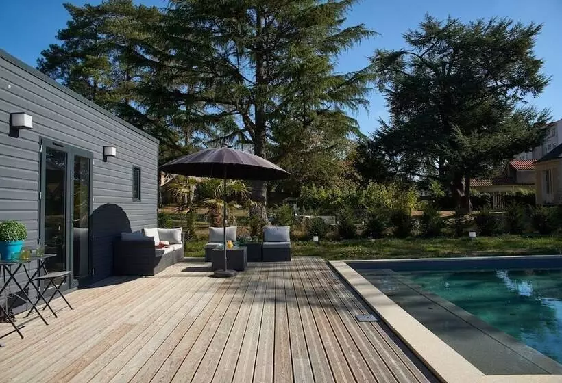 ベッドアンドブレックファースト Le Celadon