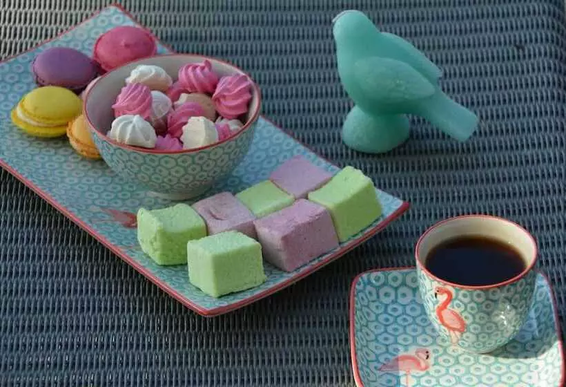 ベッドアンドブレックファースト Le Celadon