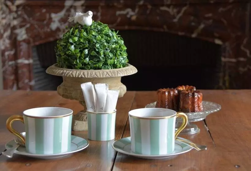 ベッドアンドブレックファースト Le Celadon