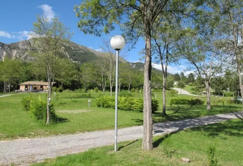 ホテル Camping Rcn Les Collines De Castellane