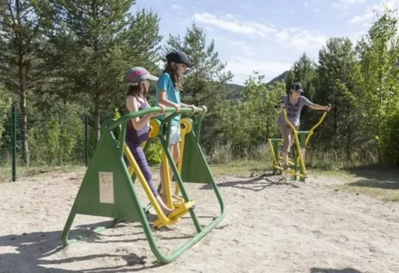 ホテル Camping Rcn Les Collines De Castellane
