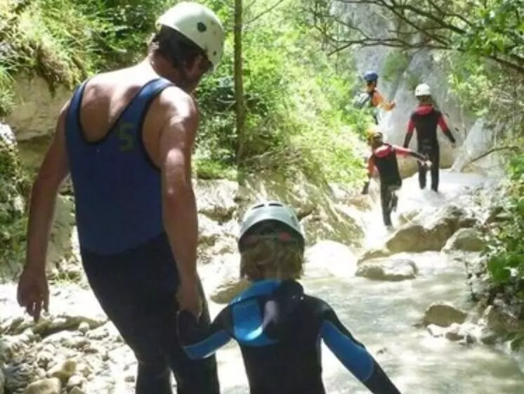 ホテル Camping Rcn Les Collines De Castellane