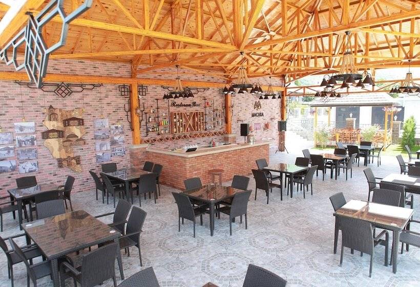 هتل Macara Sheki City