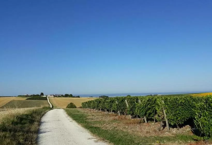 Majatalo Logis De Chenac   Chambres Et Table D Hôtes