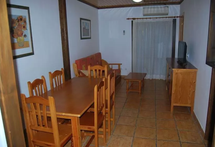 Apartamentos Les Moreres