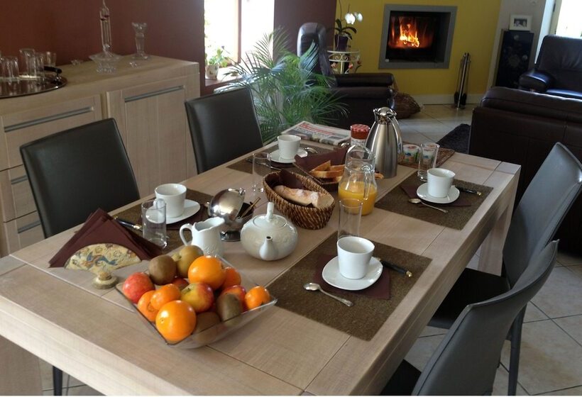Bed and Breakfast Au Jardin De Creachavel