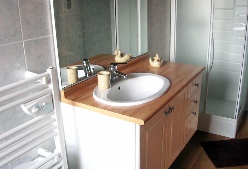 Bed and Breakfast Au Jardin De Creachavel