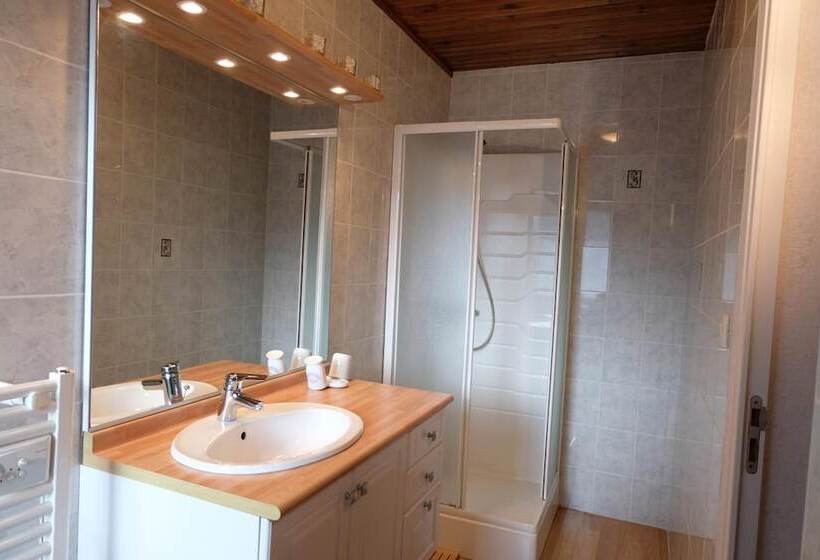 Bed and Breakfast Au Jardin De Creachavel