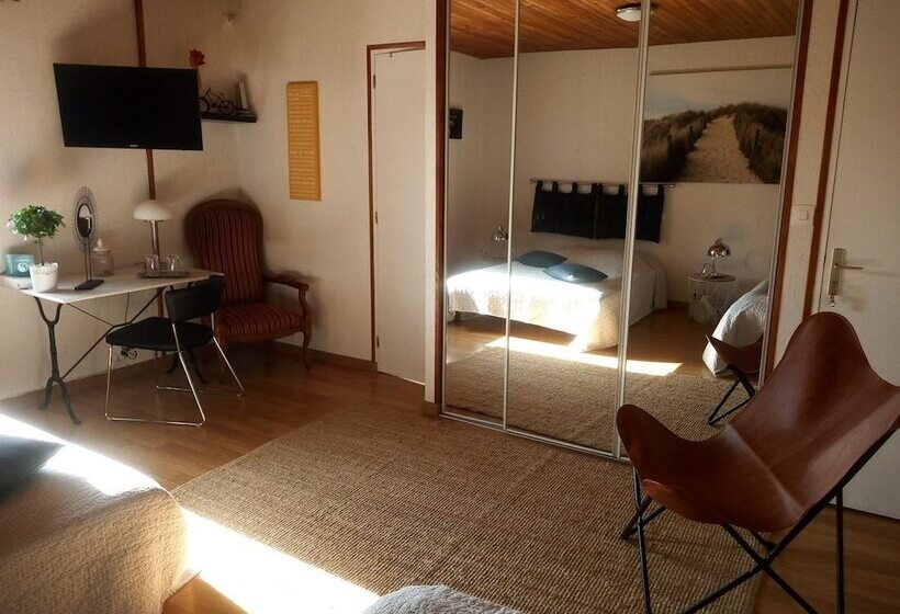 Bed and Breakfast Au Jardin De Creachavel