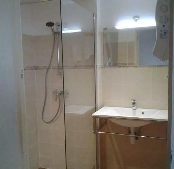 ベッドアンドブレックファースト Berdale