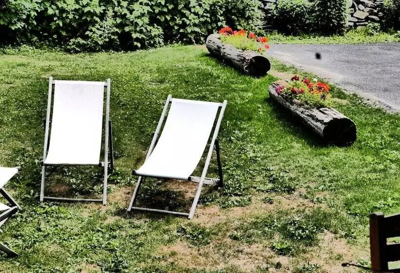 Aamiaismajoitus (B&B) Chez Mamie Anna