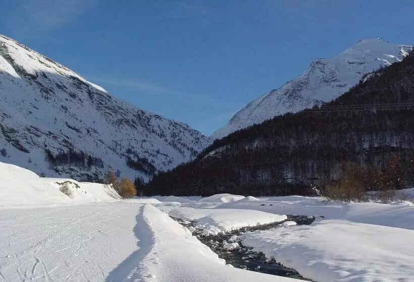 Aamiaismajoitus (B&B) Chez Mamie Anna