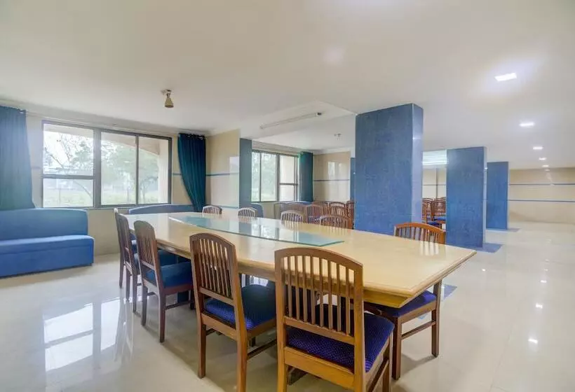 Capital O 45621 Tuliipstays Hotel Ashok Bhiwandi