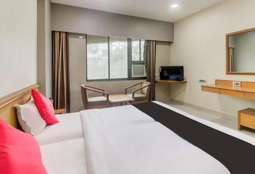 Capital O 45621 Tuliipstays Hotel Ashok Bhiwandi