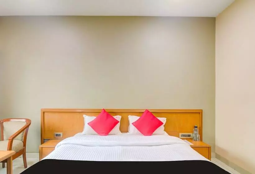 Capital O 45621 Tuliipstays Hotel Ashok Bhiwandi