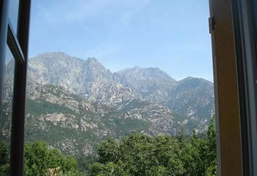 Hotelli Hôtel Beau Séjour