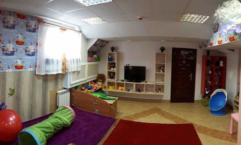 בית מלון כפרי Starinny Tallin